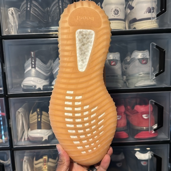 Yeezy Boost V.2 “Mono Clay”